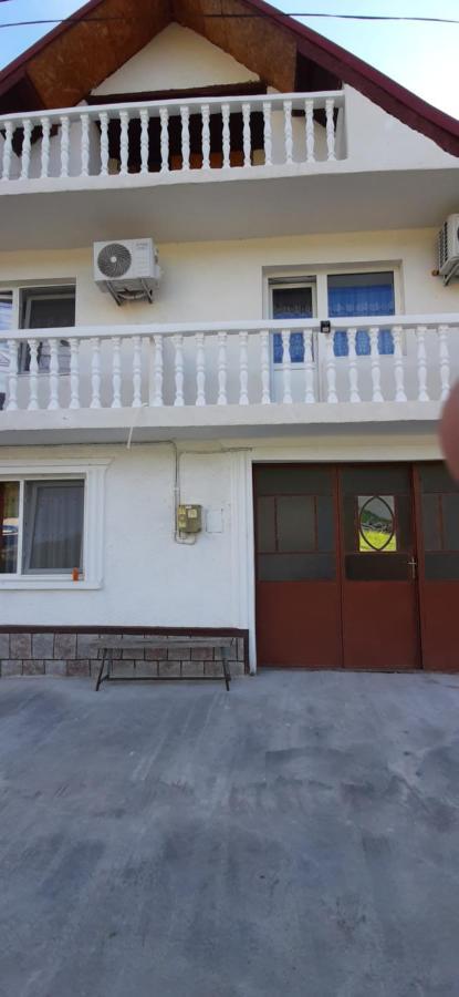 Casa Alexia Apartment Pescari ภายนอก รูปภาพ